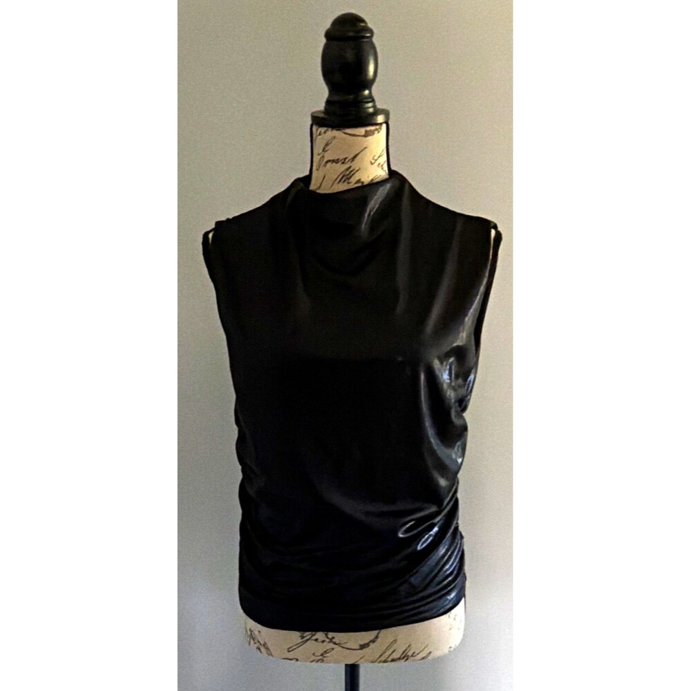 Women’s Black Solid Sleeveless Pullover Top Size Medium New without Tag A12
